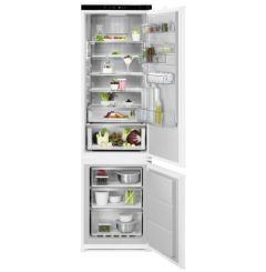 AEG 8000 Series NSC8M191DS Integrated Frost Free Fridge Freezer With GreenZone